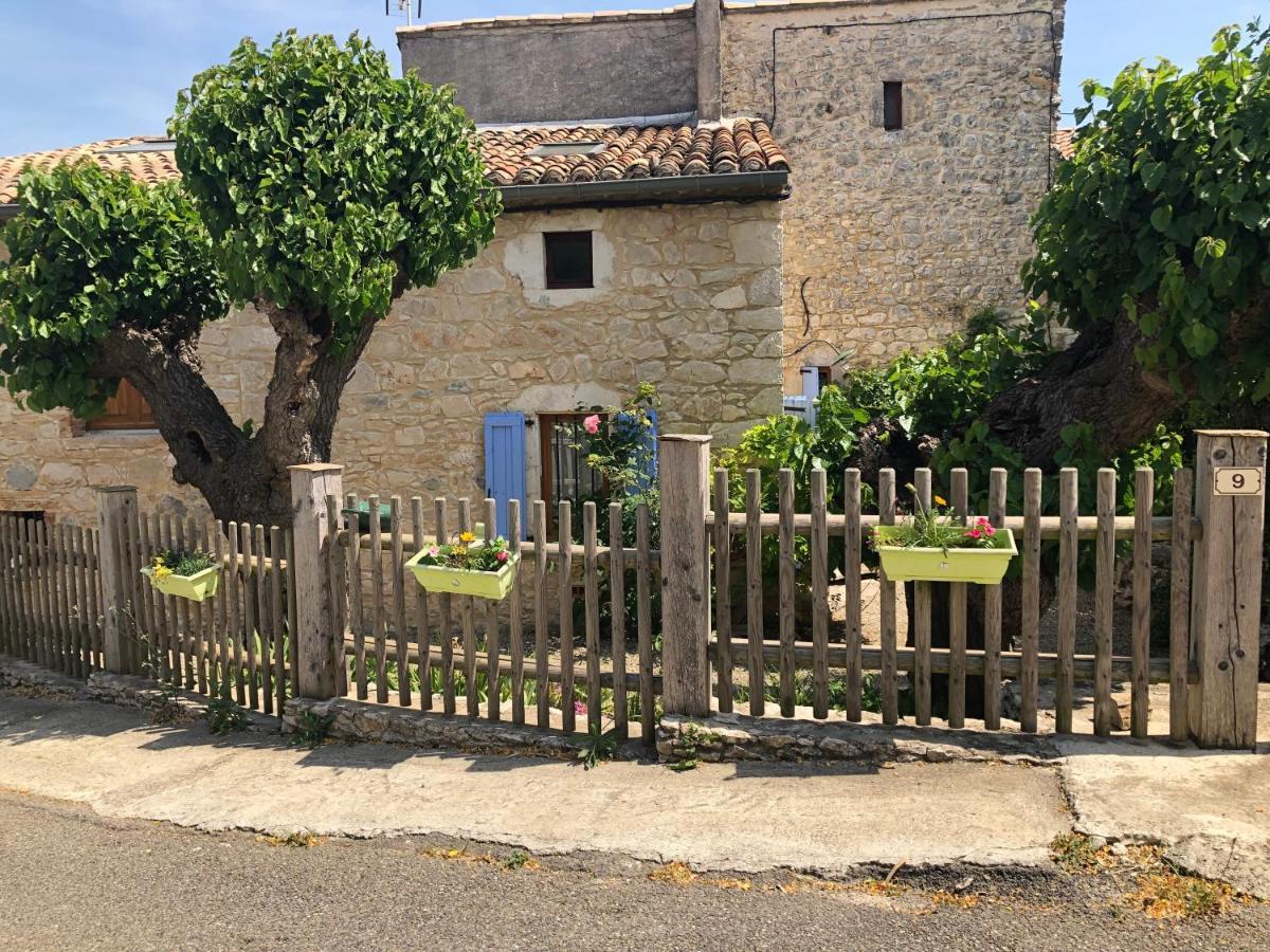 La Petite Maison En Pierres Gras 外观 照片