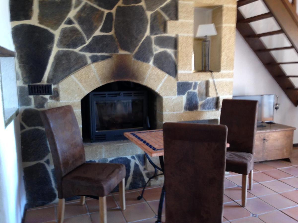 La Petite Maison En Pierres Gras 外观 照片