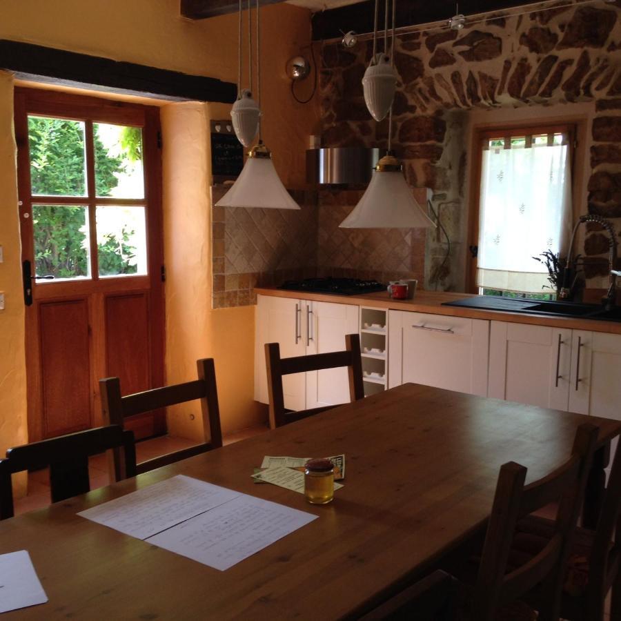 La Petite Maison En Pierres Gras 外观 照片